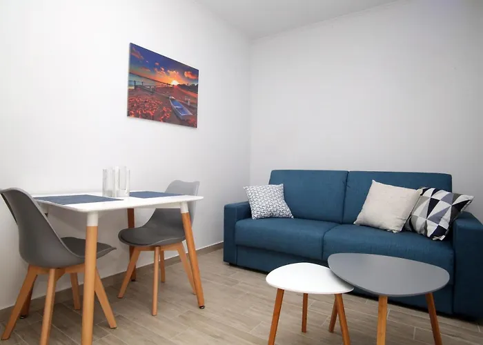 Sunsetperamos Aparthotel 3*